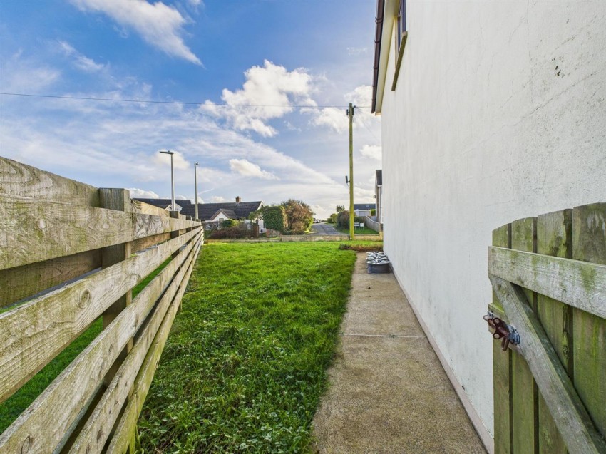 Images for Simpson Cross, Haverfordwest, SA62 EAID:2884406164 BID:6e036efe-2661-428f-b5bf-a0a4ec799e22