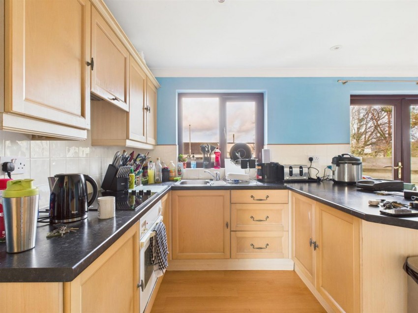 Images for Simpson Cross, Haverfordwest, SA62 EAID:2884406164 BID:6e036efe-2661-428f-b5bf-a0a4ec799e22