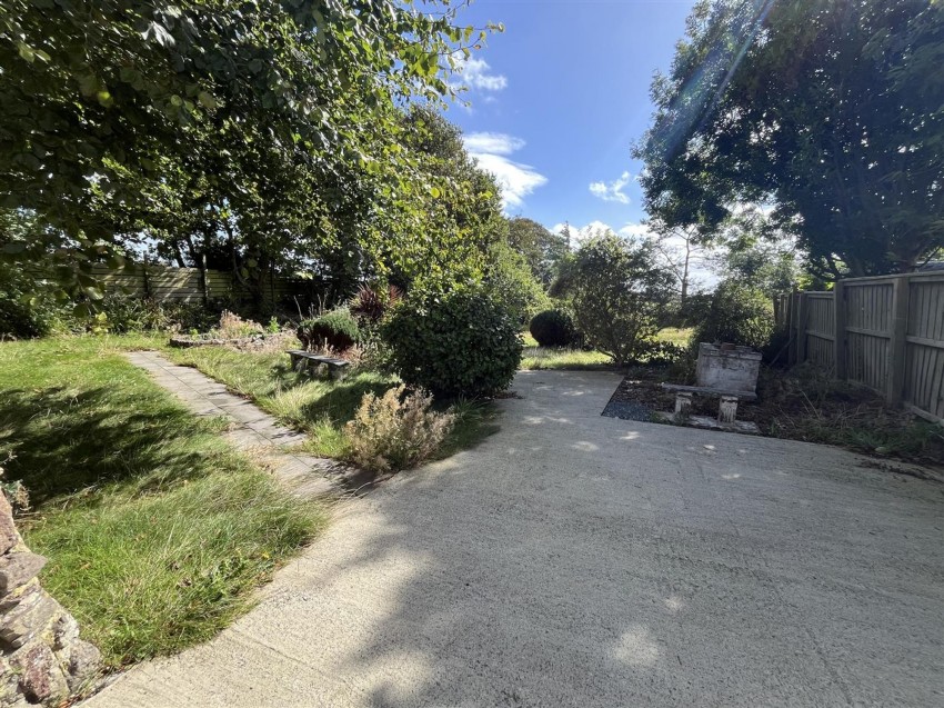 Images for Herbrandston, Milford Haven, SA73 EAID:2884406164 BID:6e036efe-2661-428f-b5bf-a0a4ec799e22