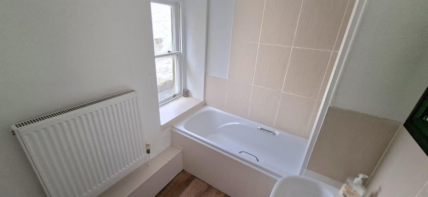 Images for Horns Lane, Haverfordwest, SA61 EAID:2884406164 BID:6e036efe-2661-428f-b5bf-a0a4ec799e22