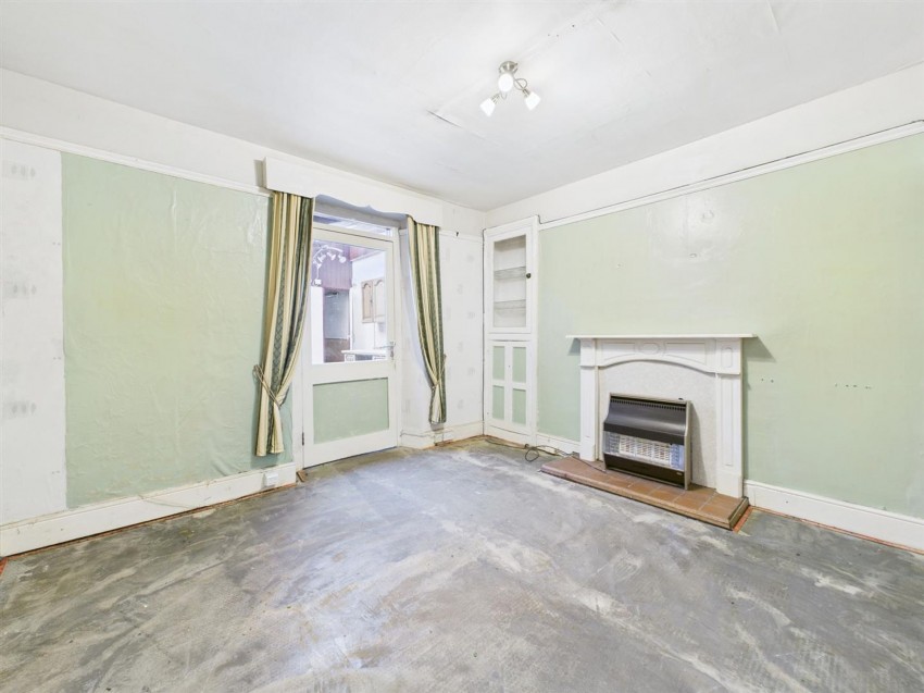 Images for Lawrenny Street, Neyland, SA73 EAID:2884406164 BID:6e036efe-2661-428f-b5bf-a0a4ec799e22
