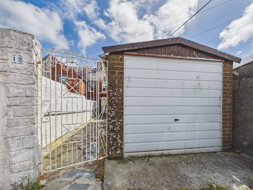 Images for Pill Lane, Milford Haven, SA73 EAID:2884406164 BID:6e036efe-2661-428f-b5bf-a0a4ec799e22