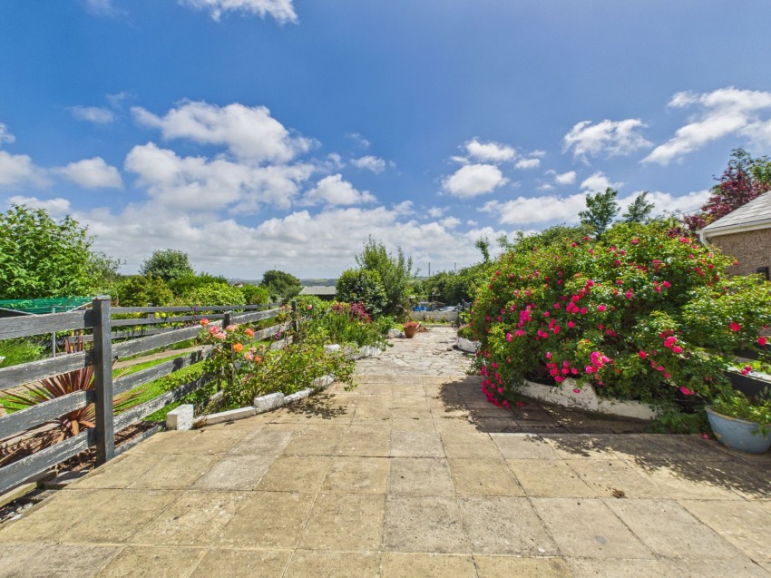 Images for Pill Lane, Milford Haven, SA73 EAID:2884406164 BID:6e036efe-2661-428f-b5bf-a0a4ec799e22