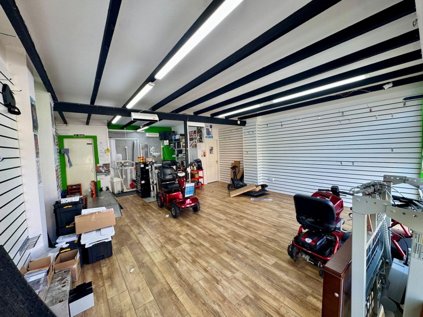 Images for Robert Street, Milford Haven, SA73 EAID:2884406164 BID:6e036efe-2661-428f-b5bf-a0a4ec799e22