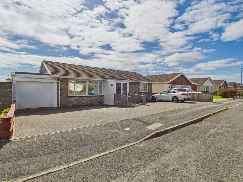 Westhill Avenue, Milford Haven, SA73 - EAID:2884406164, BID:6e036efe-2661-428f-b5bf-a0a4ec799e22
