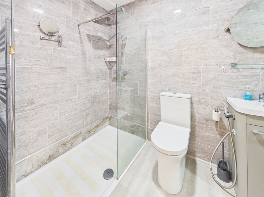 Images for Westhill Avenue, Milford Haven, SA73 EAID:2884406164 BID:6e036efe-2661-428f-b5bf-a0a4ec799e22