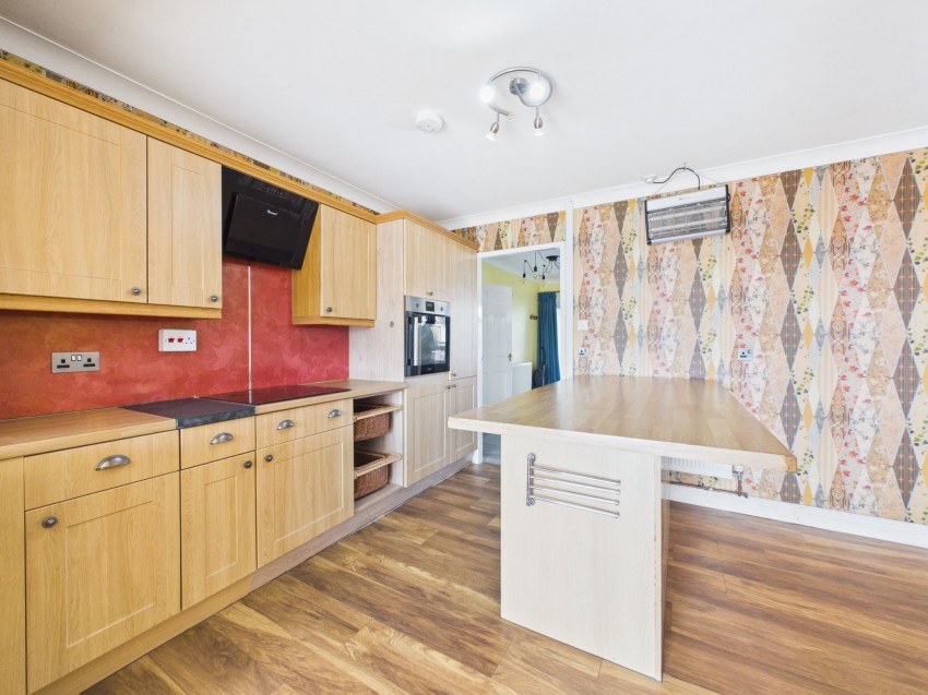 Images for Westhill Avenue, Milford Haven, SA73 EAID:2884406164 BID:6e036efe-2661-428f-b5bf-a0a4ec799e22