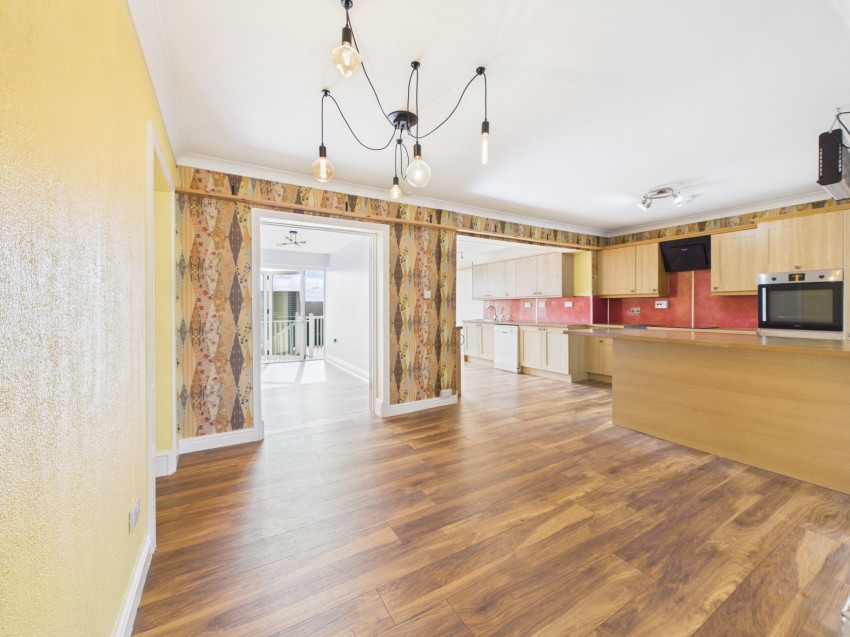 Images for Westhill Avenue, Milford Haven, SA73 EAID:2884406164 BID:6e036efe-2661-428f-b5bf-a0a4ec799e22