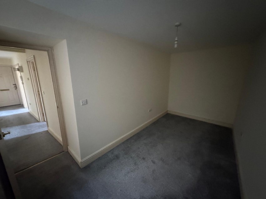 Images for 21 High Street, Haverfordwest, SA61 EAID:2884406164 BID:6e036efe-2661-428f-b5bf-a0a4ec799e22